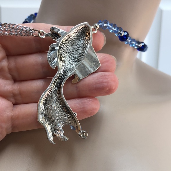 Beta Fish Necklace - Picture 6 of 16